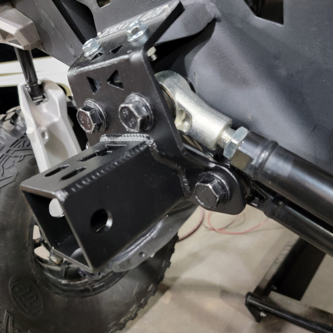 Can-Am Maverick R Rear Hitch Pull Plate by Fastlab UTV