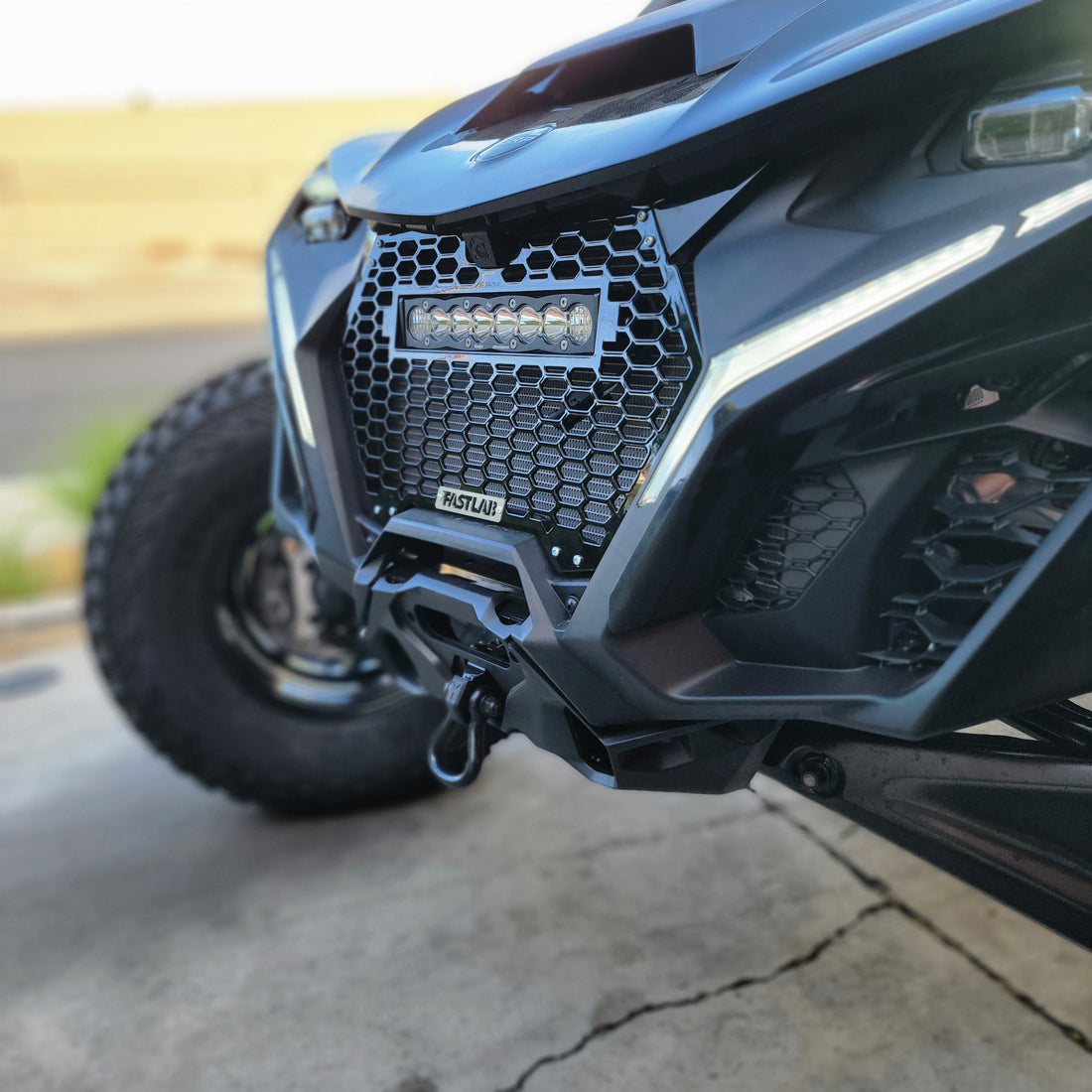 FastLab Can-am Maverick R Grill with S8 Light Bar