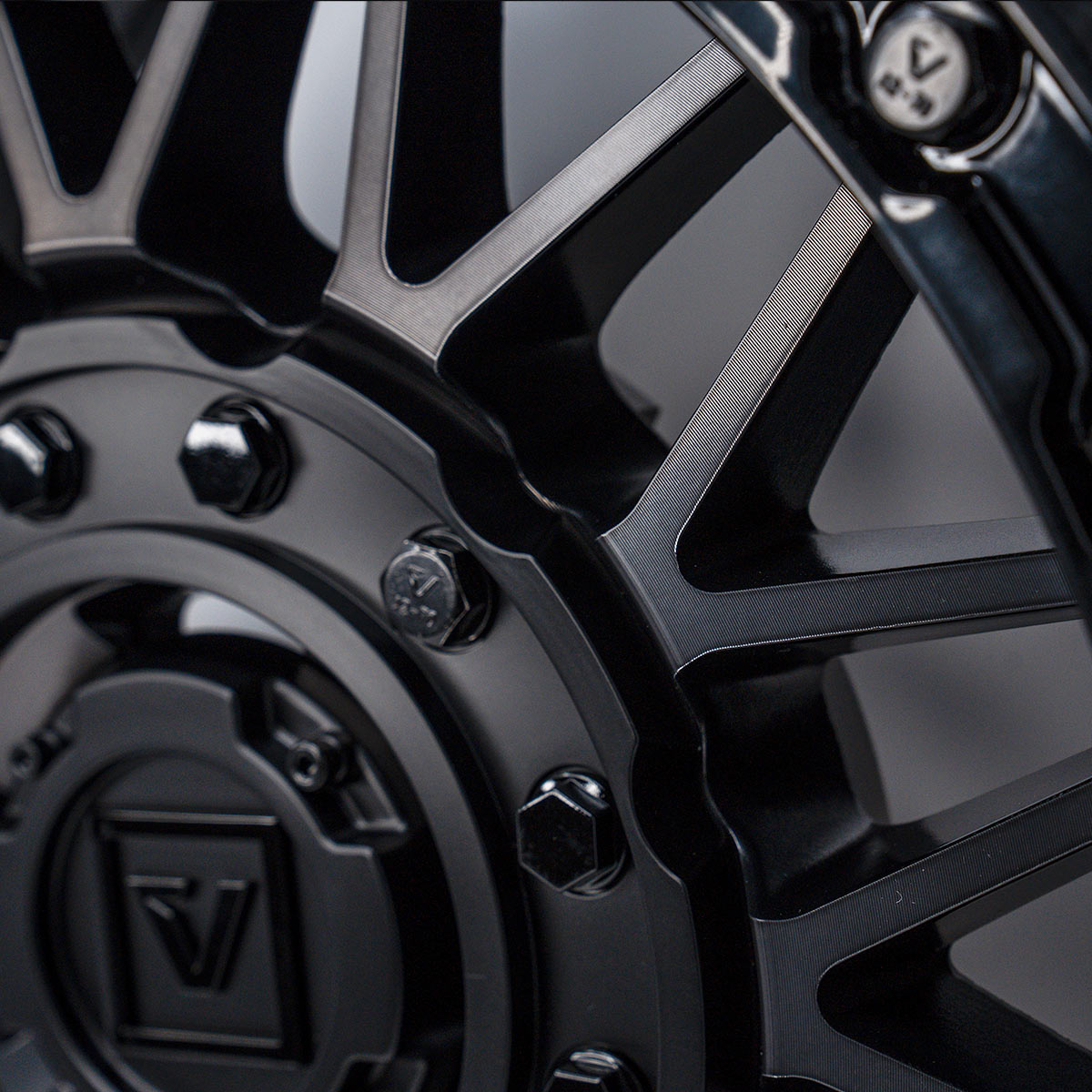 V08 Dark Tint UTV Beadlock - Valor Offroad