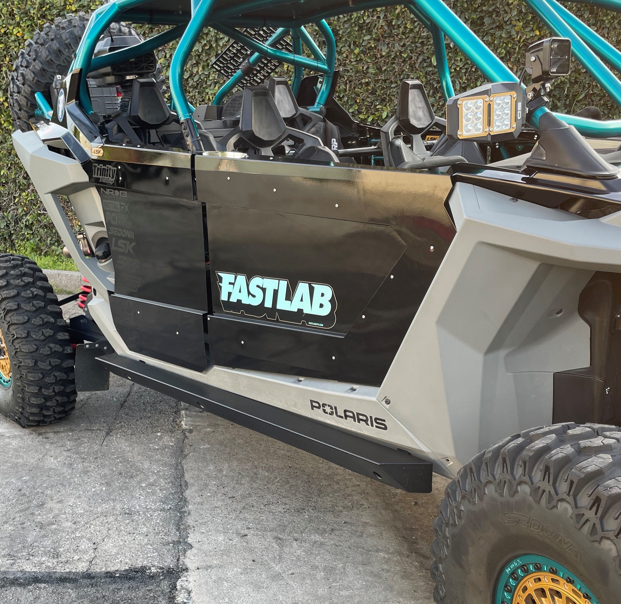 Polaris RZR Pro R / Turbo R / Pro XP 4-Seat Rock Slider Steps – FastLab UTV